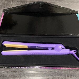 Her Style Hair Straightener